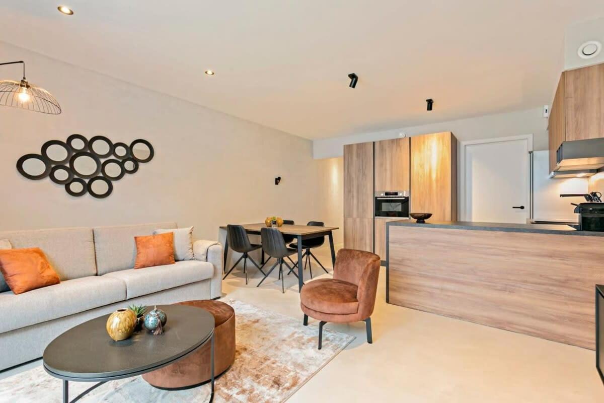 Huswell - Unique Apartment In The City-Center Of Knokke Экстерьер фото